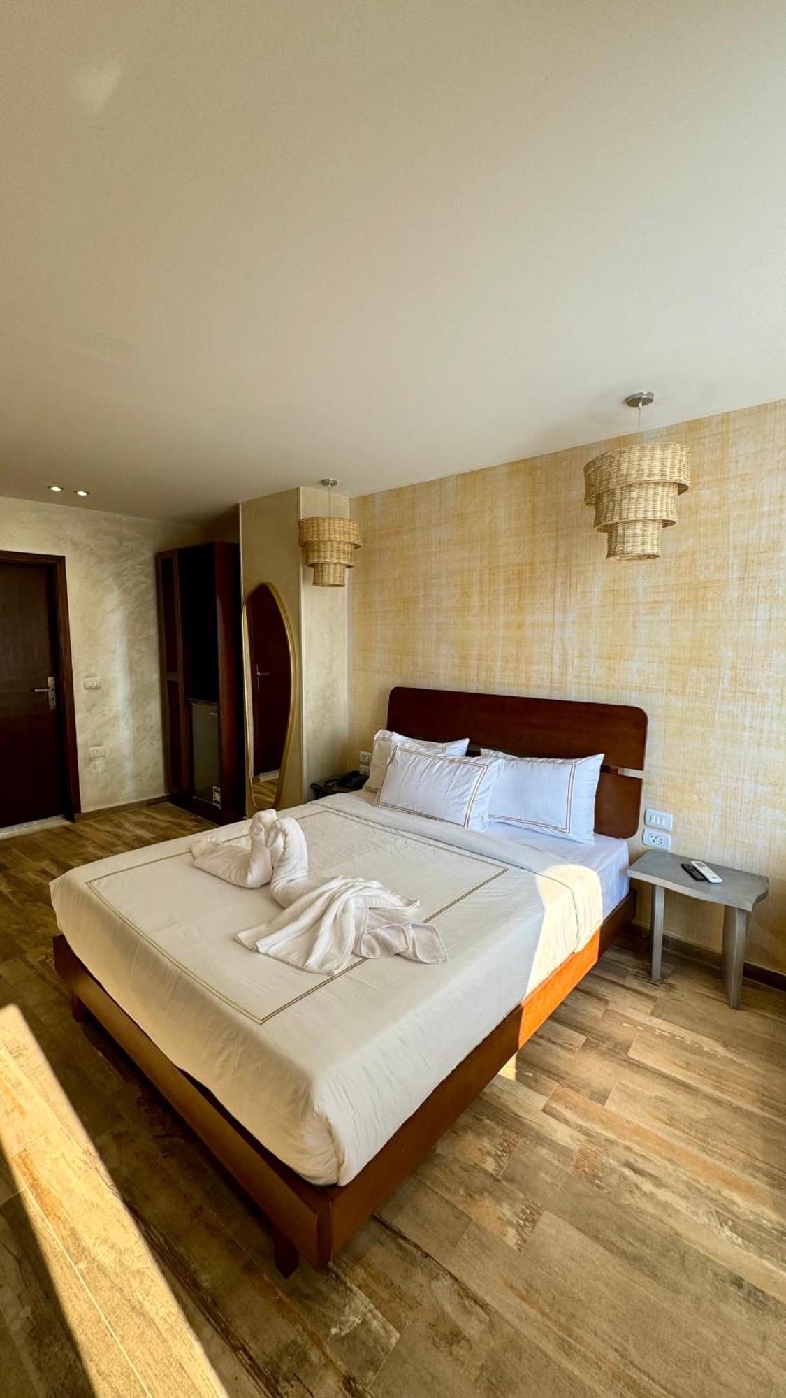 Almas Pyramids Hotel Kafrat al Jabal Luaran gambar